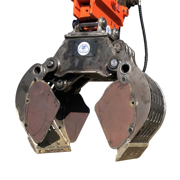 What are the Differences Between Hydraulic and Mechanical Excavator Grapples?