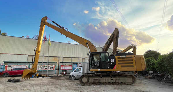 Excavator Long Reach Front Precautions for River Cleaning