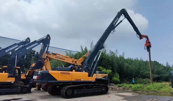 Excavator Piling Arms and Other Piling Equipment Compared