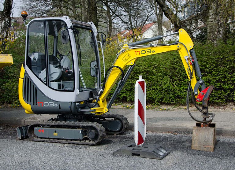 Essential Guide to Mini Excavator Inspections- Hydraulic Pulverizer