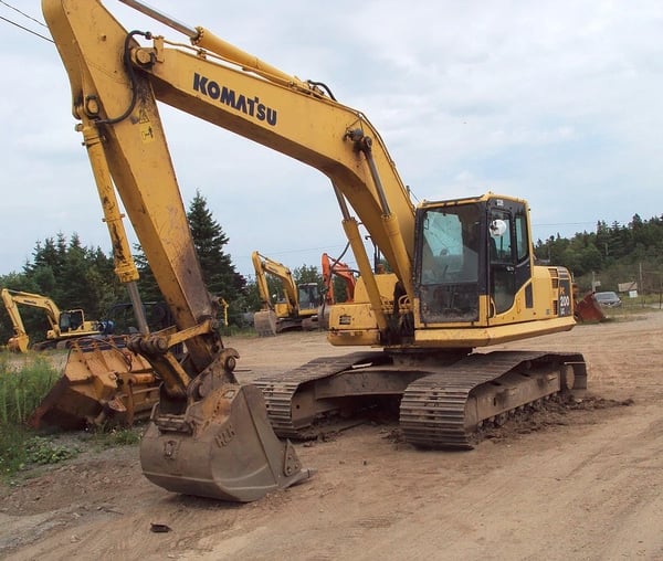 Komatsu-PC200-8-Excavator